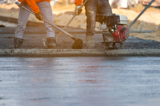  Waukegan, IL Concrete contractor Pros